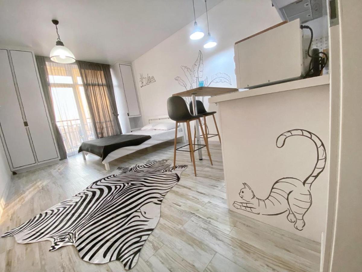 Kikasso Art Apart Odessa Fontanka Bagian luar foto